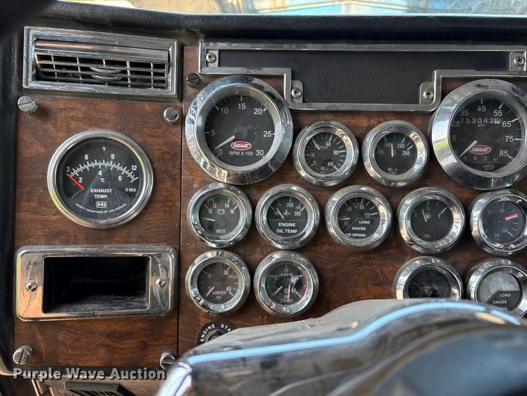 image for item YA0861 2000 Peterbilt 379 dump truck