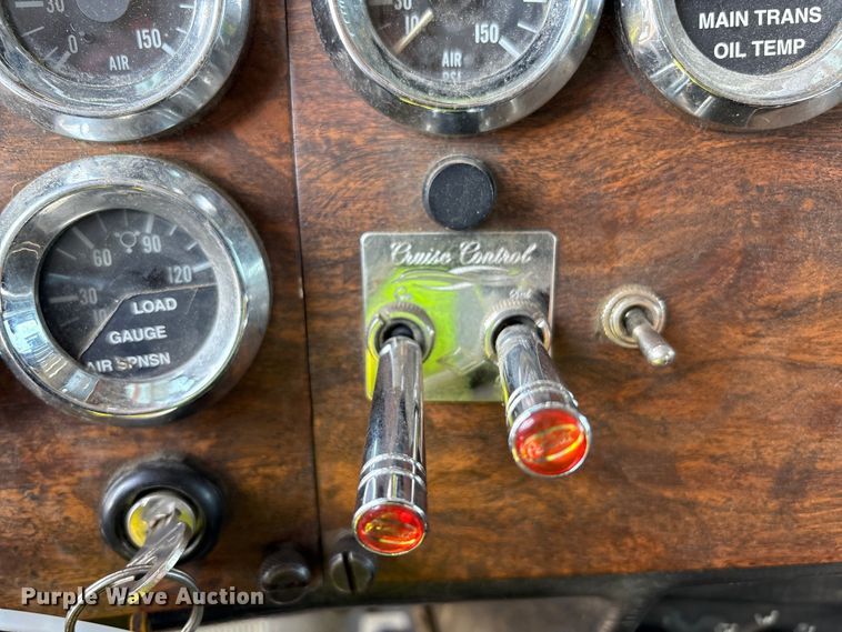 image for item YA0861 2000 Peterbilt 379 dump truck