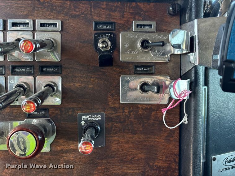 image for item YA0861 2000 Peterbilt 379 dump truck