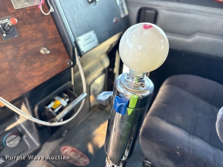 image for item YA0861 2000 Peterbilt 379 dump truck