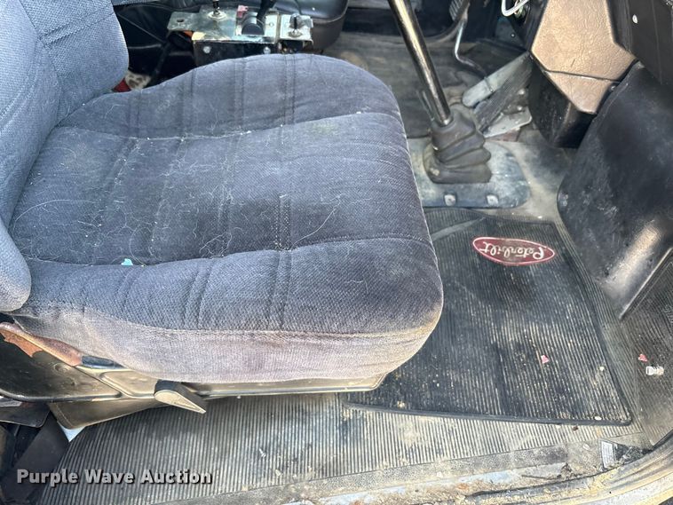 image for item YA0861 2000 Peterbilt 379 dump truck