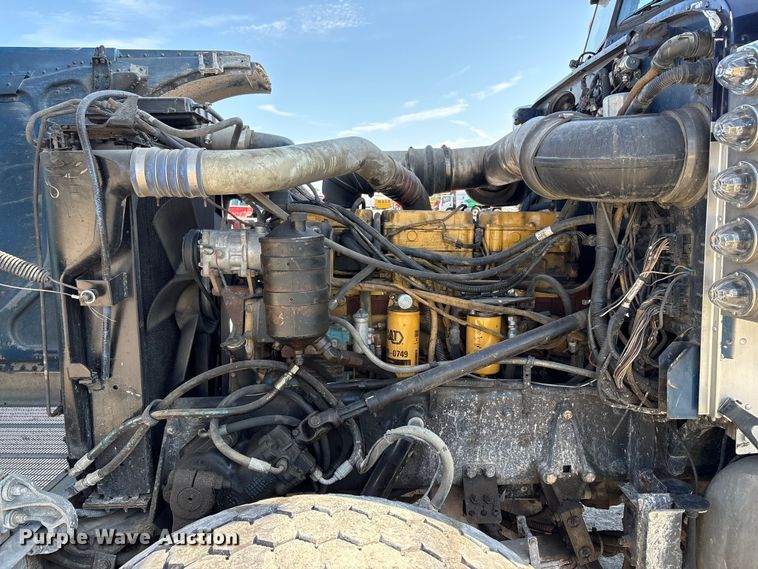 image for item YA0861 2000 Peterbilt 379 dump truck