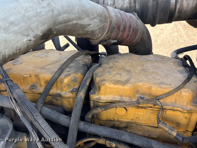 image for item YA0861 2000 Peterbilt 379 dump truck