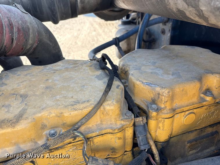 image for item YA0861 2000 Peterbilt 379 dump truck