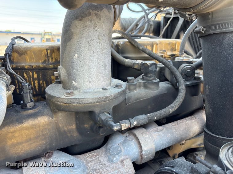 image for item YA0861 2000 Peterbilt 379 dump truck