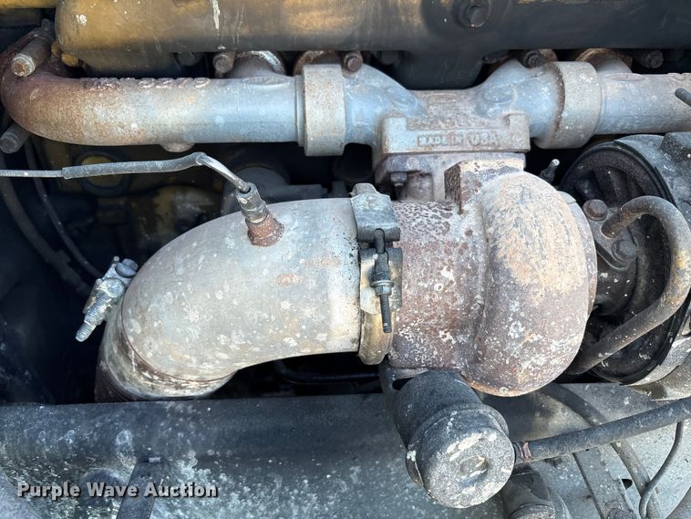 image for item YA0861 2000 Peterbilt 379 dump truck