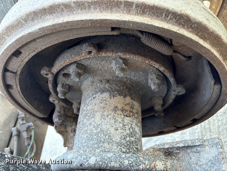 image for item YA0861 2000 Peterbilt 379 dump truck