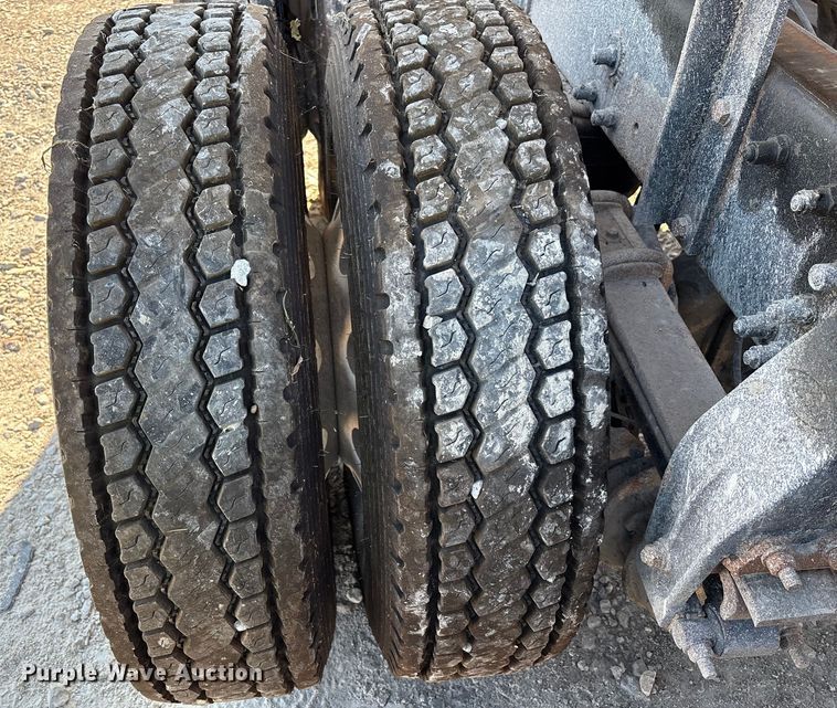 image for item YA0861 2000 Peterbilt 379 dump truck