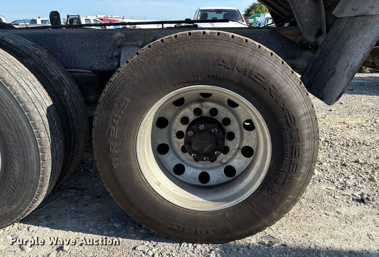 image for item YA0861 2000 Peterbilt 379 dump truck