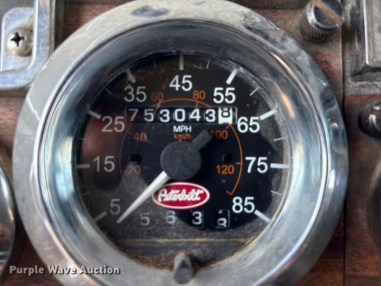 image for item YA0861 2000 Peterbilt 379 dump truck