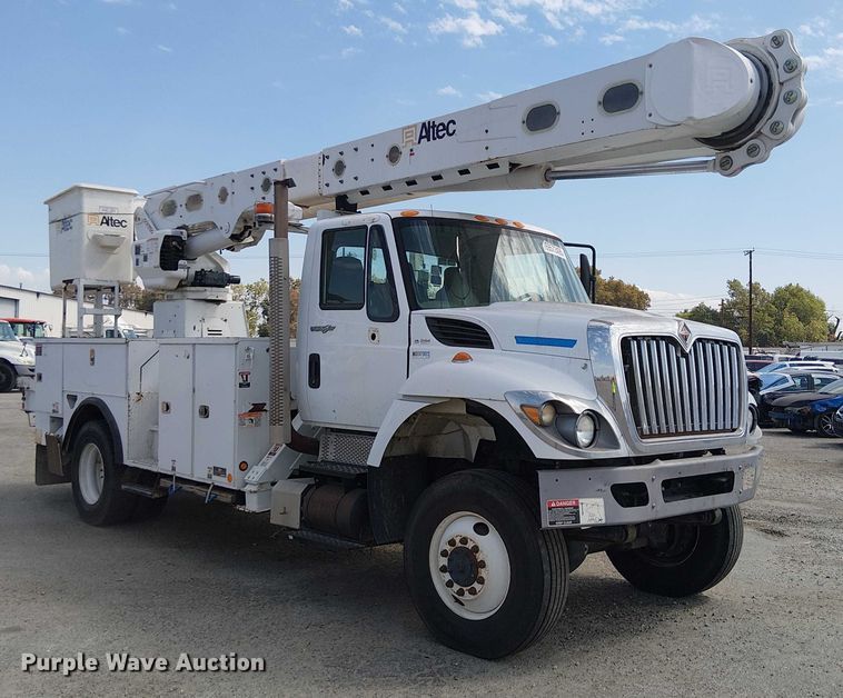 CAMIóN CON CANASTILLA 2013 INTERNATIONAL ALTEC