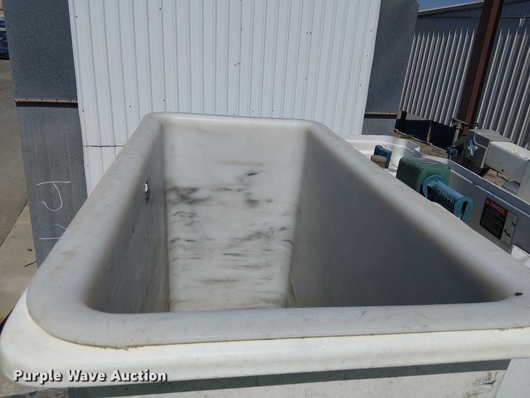 image for item YA0961 2013 International 7300 bucket truck