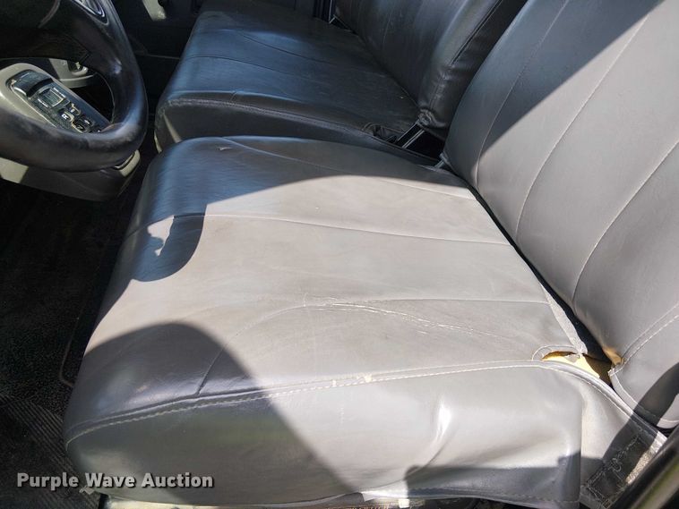 image for item YA0961 2013 International 7300 bucket truck