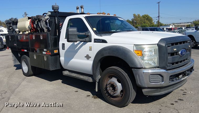 image for item YA0962 2015 Ford F450 Super Duty flatbed truck