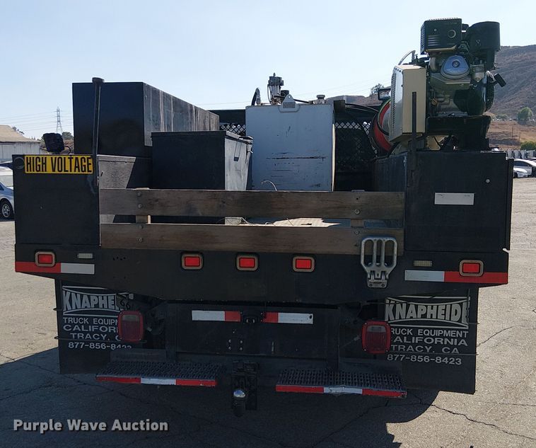 image for item YA0962 2015 Ford F450 Super Duty flatbed truck