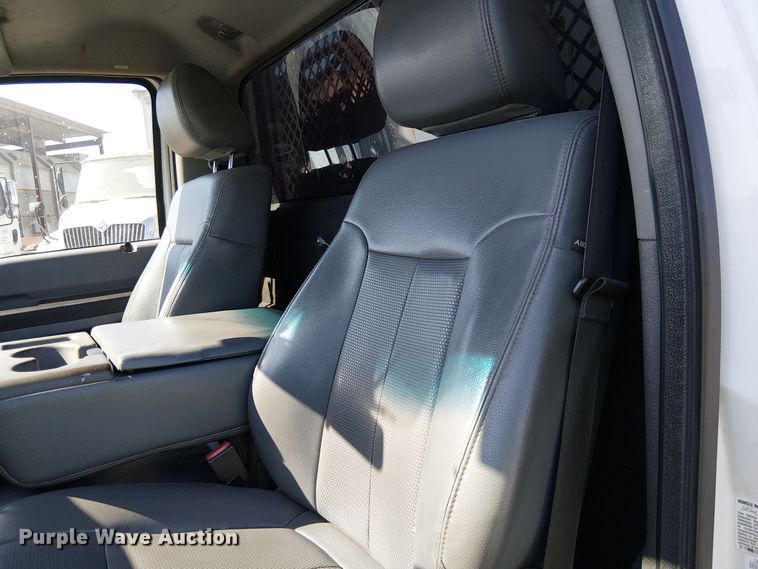 image for item YA0962 2015 Ford F450 Super Duty flatbed truck