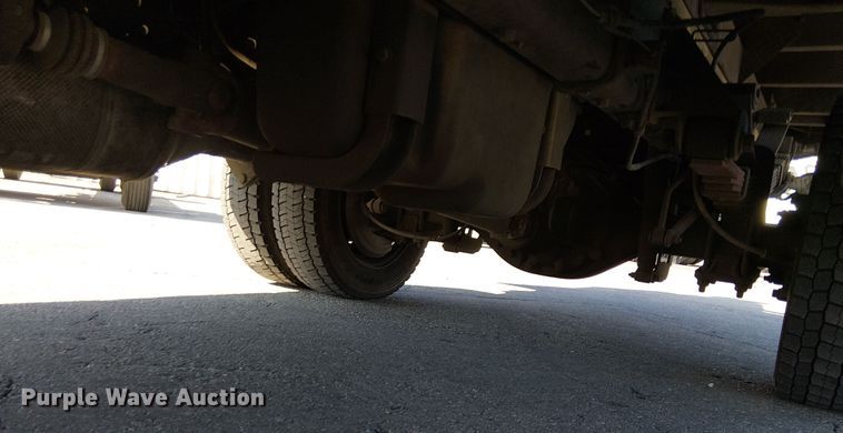 image for item YA0962 2015 Ford F450 Super Duty flatbed truck