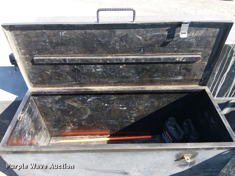 image for item YA0962 2015 Ford F450 Super Duty flatbed truck