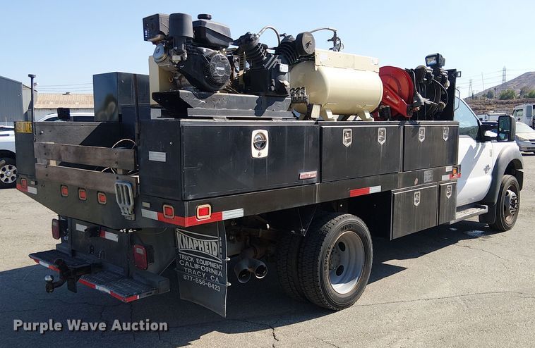 image for item YA0962 2015 Ford F450 Super Duty flatbed truck