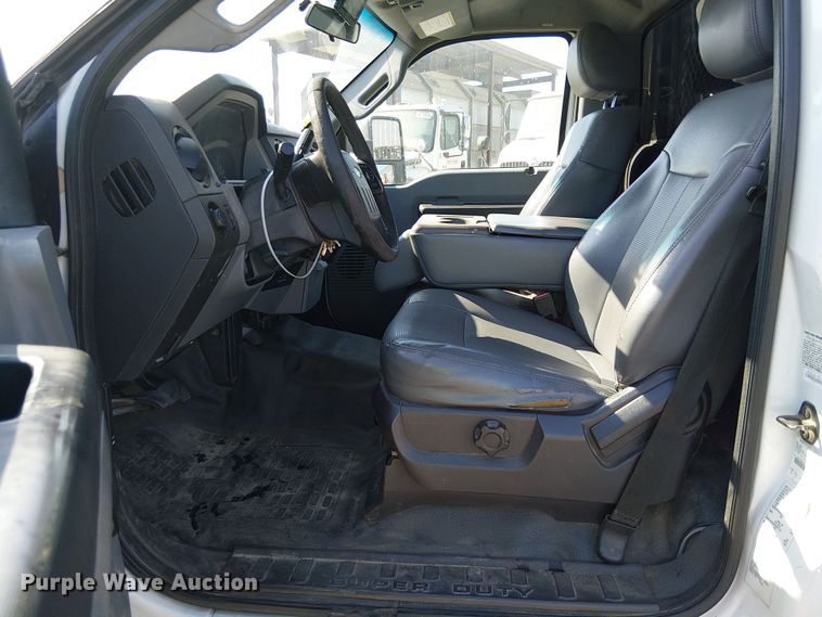 image for item YA0962 2015 Ford F450 Super Duty flatbed truck