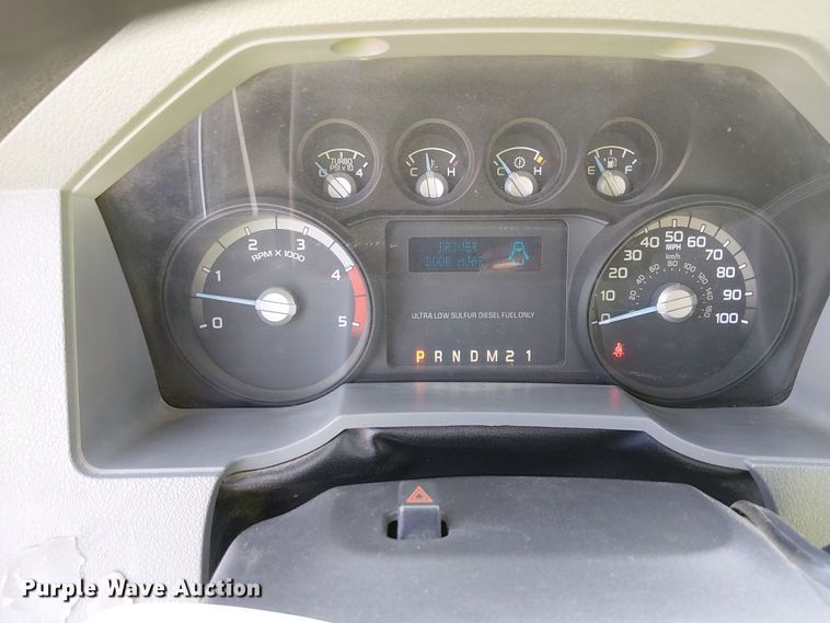 image for item YA0962 2015 Ford F450 Super Duty flatbed truck