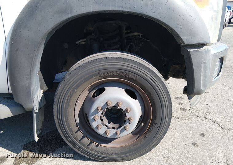 image for item YA0962 2015 Ford F450 Super Duty flatbed truck