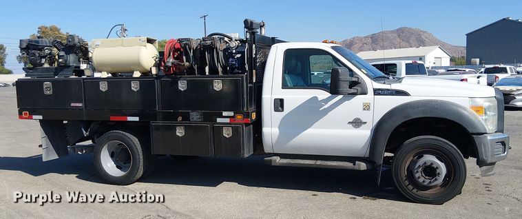 image for item YA0962 2015 Ford F450 Super Duty flatbed truck