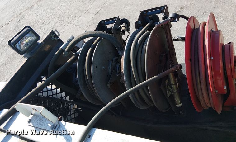 image for item YA0962 2015 Ford F450 Super Duty flatbed truck