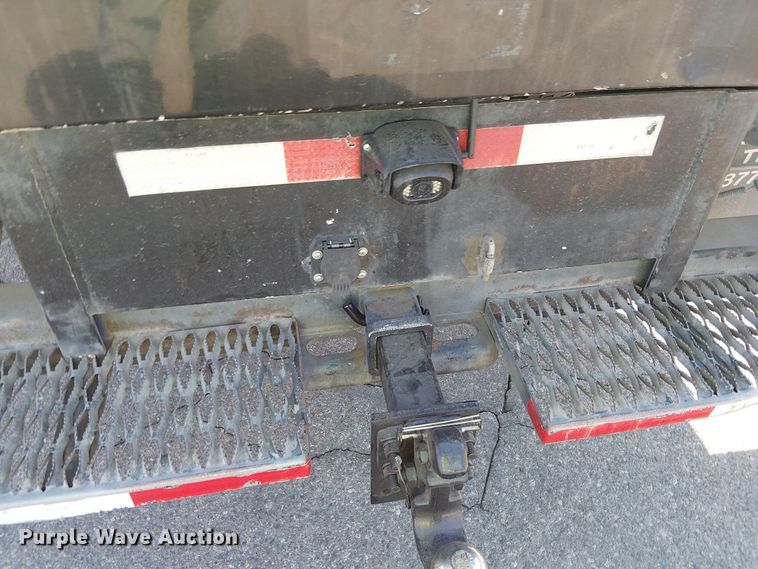 image for item YA0962 2015 Ford F450 Super Duty flatbed truck