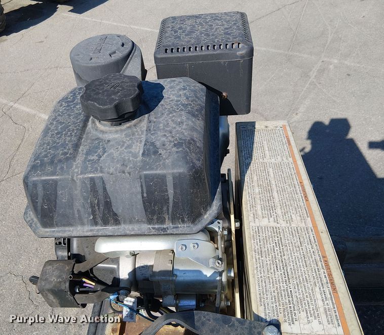 image for item YA0962 2015 Ford F450 Super Duty flatbed truck