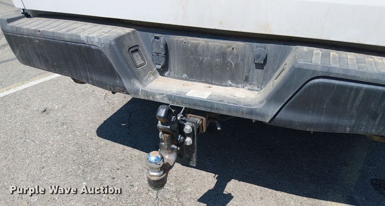 image for item YA0963 2016 Ford F150 SuperCab pickup truck