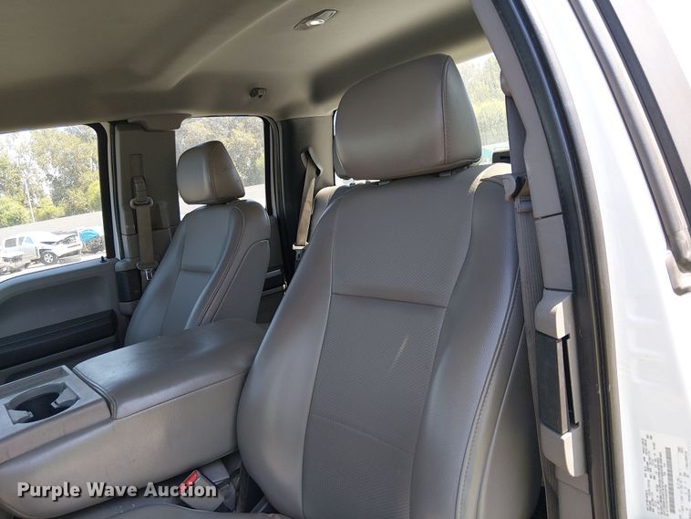 image for item YA0963 2016 Ford F150 SuperCab pickup truck