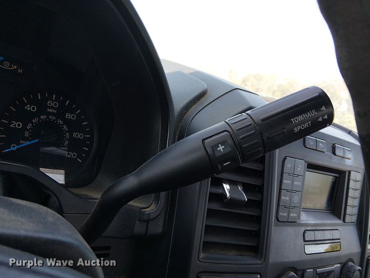 image for item YA0963 2016 Ford F150 SuperCab pickup truck