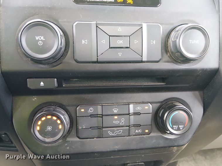 image for item YA0963 2016 Ford F150 SuperCab pickup truck