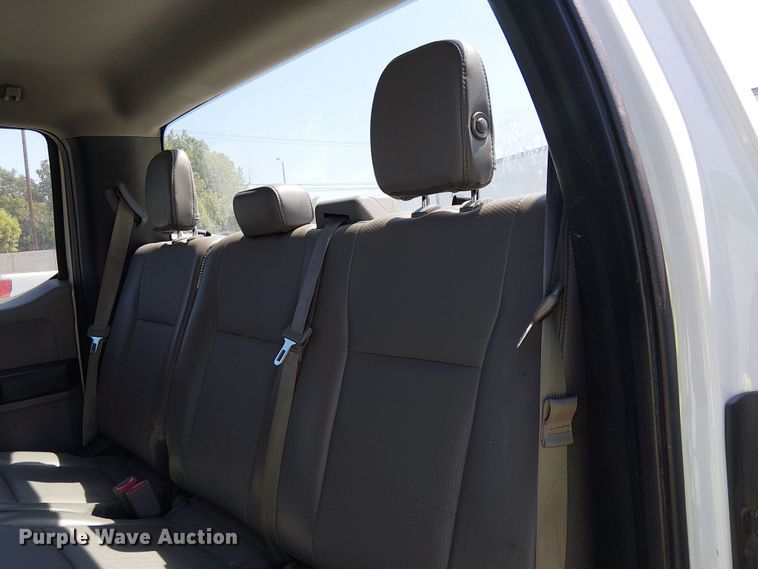 image for item YA0963 2016 Ford F150 SuperCab pickup truck