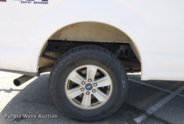 image for item YA0963 2016 Ford F150 SuperCab pickup truck