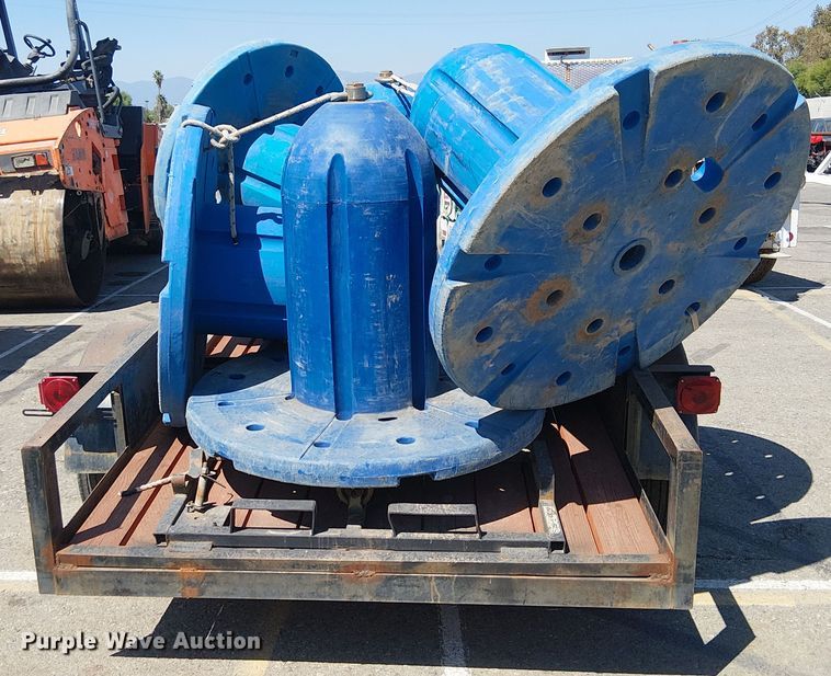 image for item YA0965 2014 Carson utility trailer