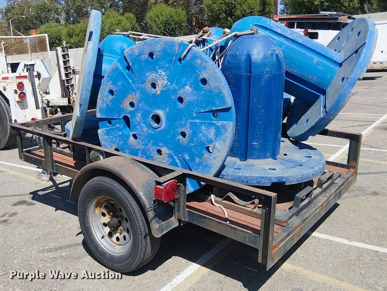 image for item YA0965 2014 Carson utility trailer