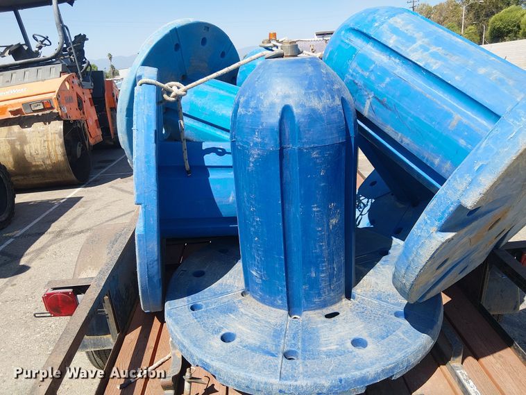 image for item YA0965 2014 Carson utility trailer