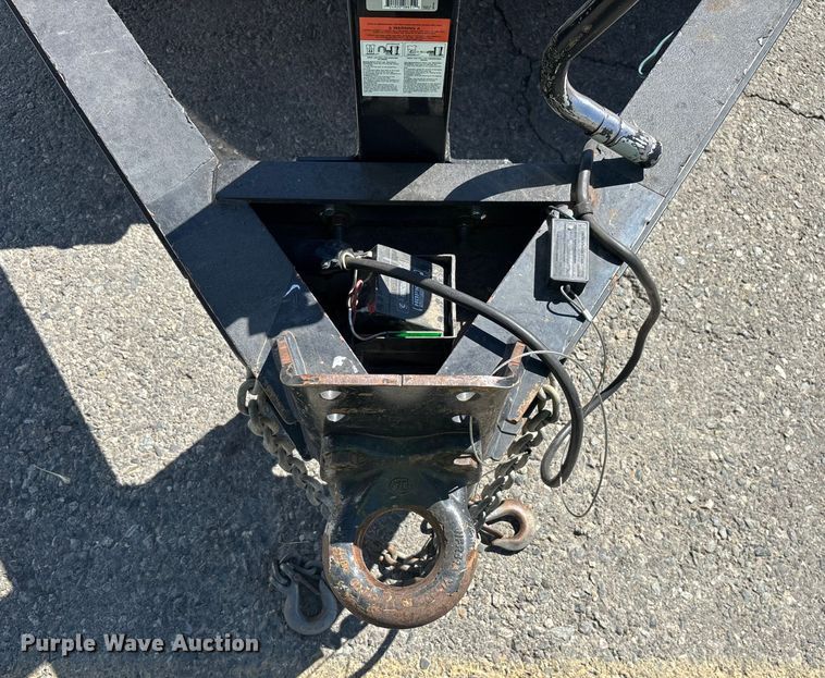 image for item YA0975 2018 Towmaster T-16DT tilt deck equipment trailer