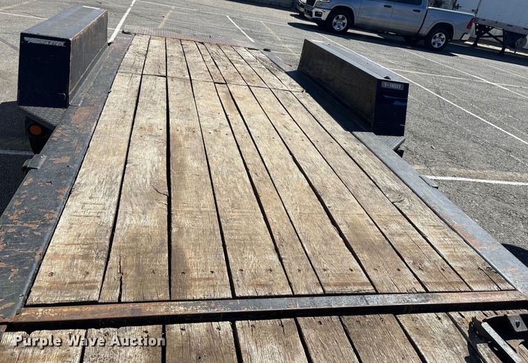 image for item YA0975 2018 Towmaster T-16DT tilt deck equipment trailer