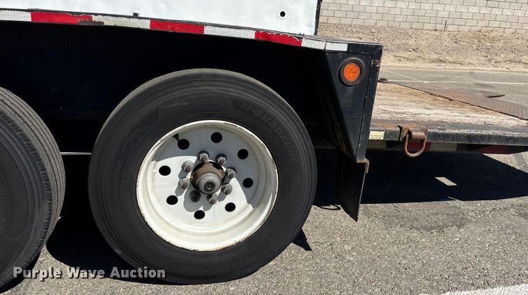 image for item YA0975 2018 Towmaster T-16DT tilt deck equipment trailer