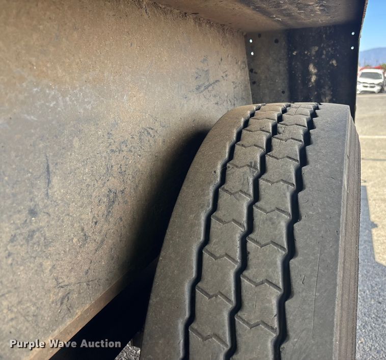 image for item YA0975 2018 Towmaster T-16DT tilt deck equipment trailer