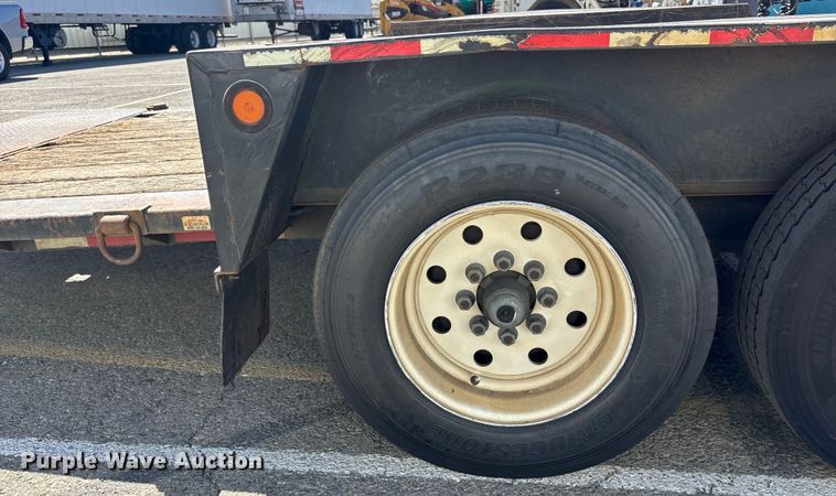 image for item YA0975 2018 Towmaster T-16DT tilt deck equipment trailer