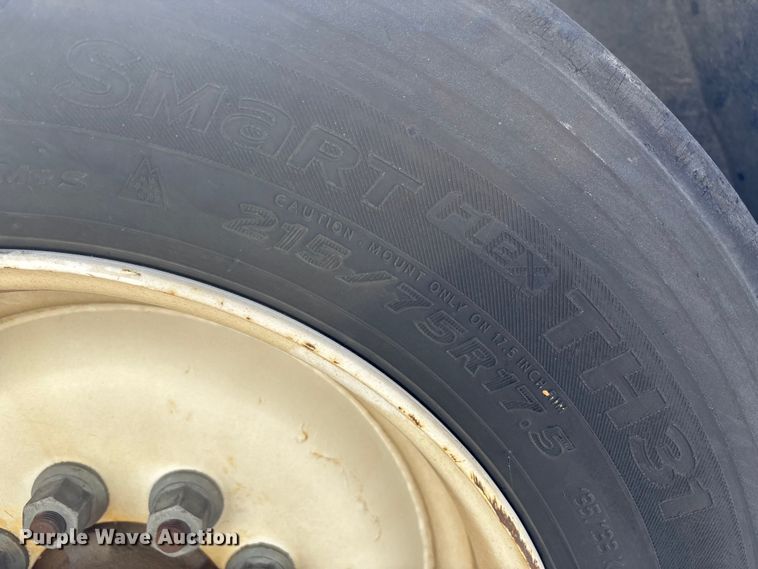 image for item YA0975 2018 Towmaster T-16DT tilt deck equipment trailer