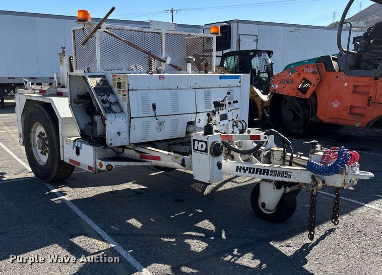 image for item YA0976 2009 Hogg & Davis HYDRA-985 cable puller trailer