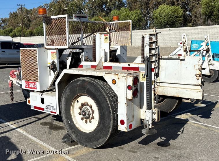 image for item YA0976 2009 Hogg & Davis HYDRA-985 cable puller trailer