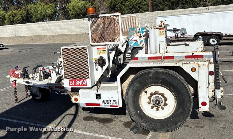 image for item YA0976 2009 Hogg & Davis HYDRA-985 cable puller trailer