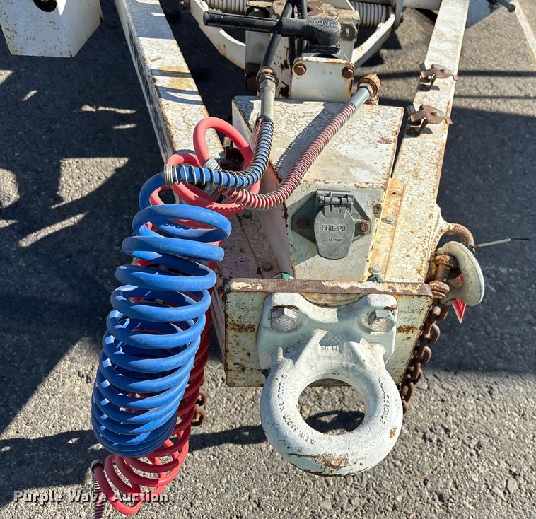 image for item YA0976 2009 Hogg & Davis HYDRA-985 cable puller trailer