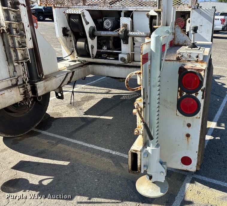 image for item YA0976 2009 Hogg & Davis HYDRA-985 cable puller trailer